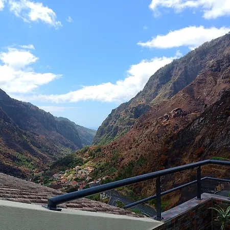 Valley House Madeira *