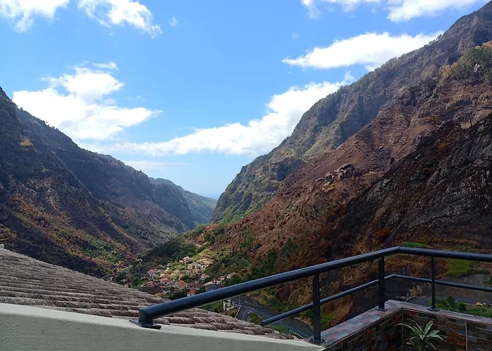 Valley House Madeira *