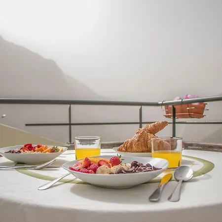 Valley House Madeira *