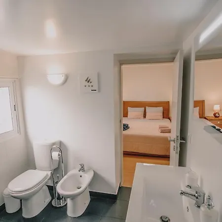 Valley House Madeira 펜션 *